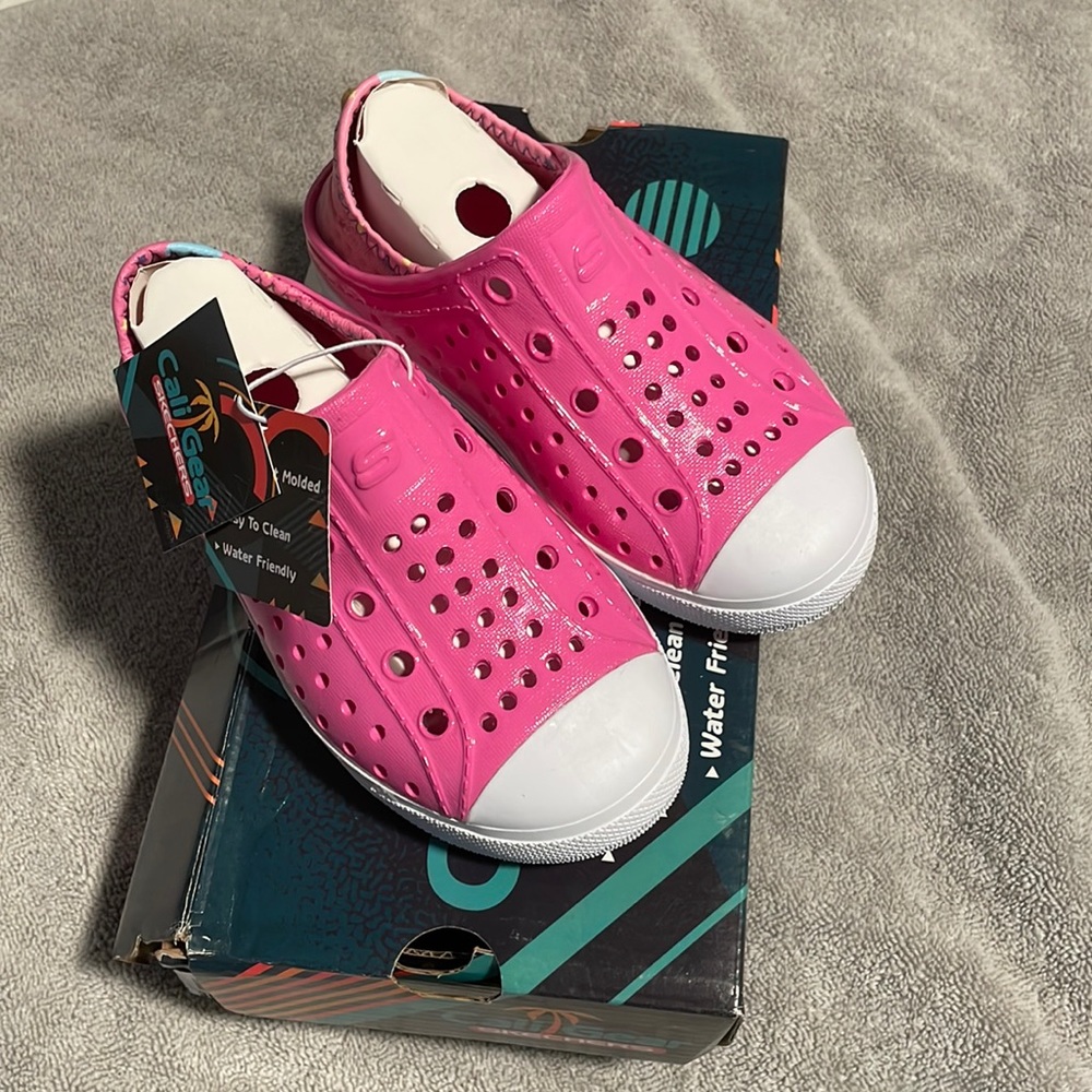 Girls sketcher sandals